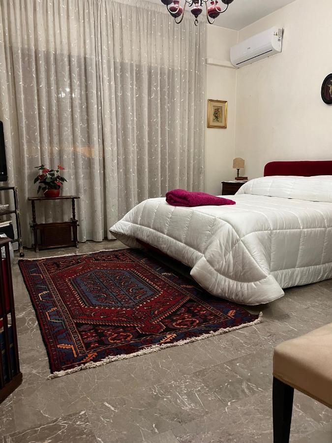 Holiday & House - Imparato Palermo Centro Politeama المظهر الخارجي الصورة